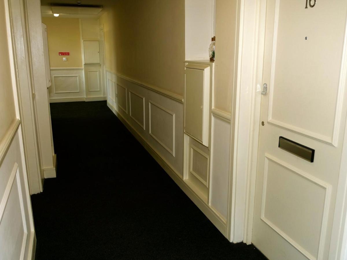 Ultra Deluxe Versace Apartment Near Sheffield Full Sky Tv Rotherham Eksteriør bilde