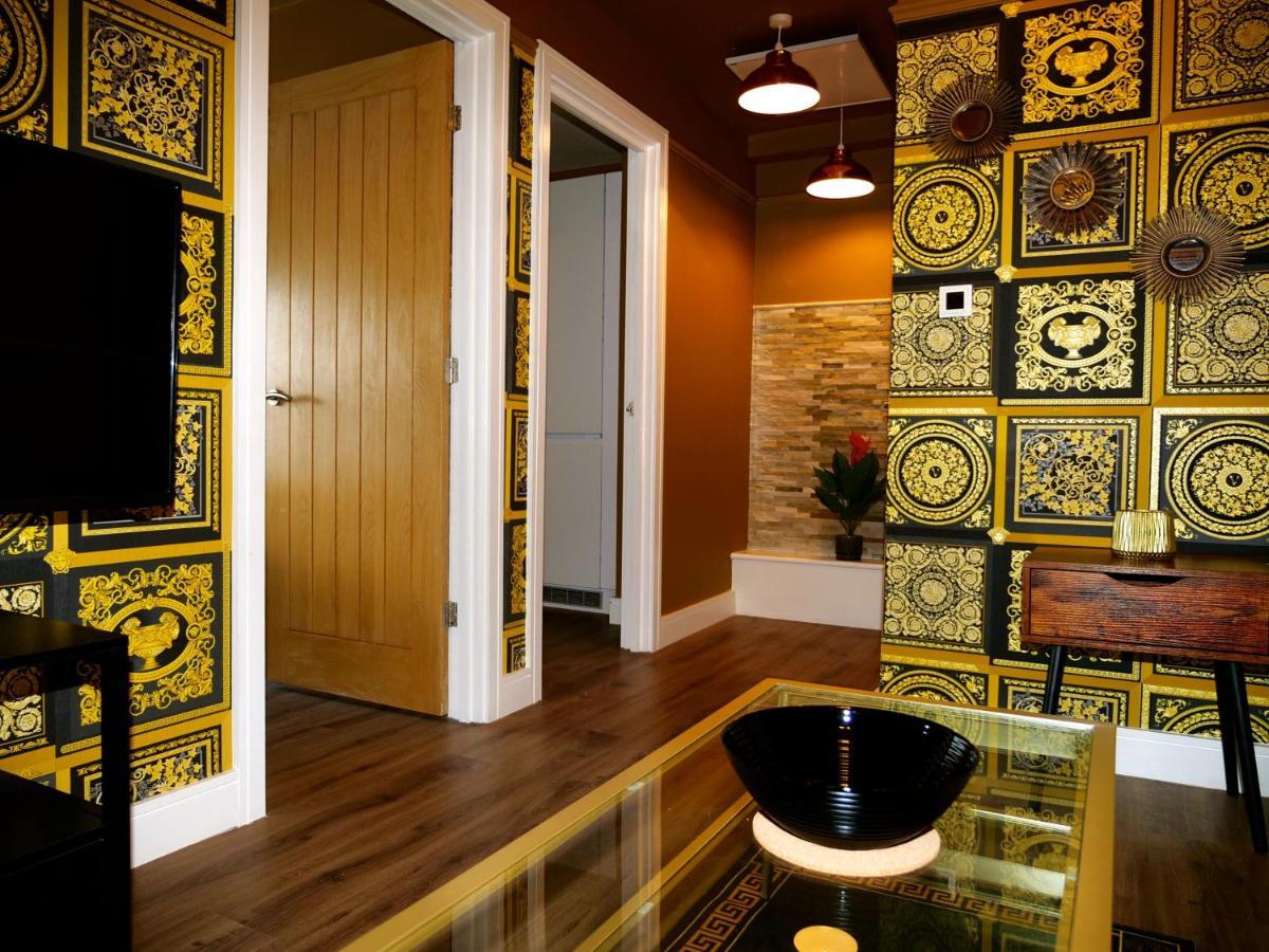 Ultra Deluxe Versace Apartment Near Sheffield Full Sky Tv Rotherham Eksteriør bilde